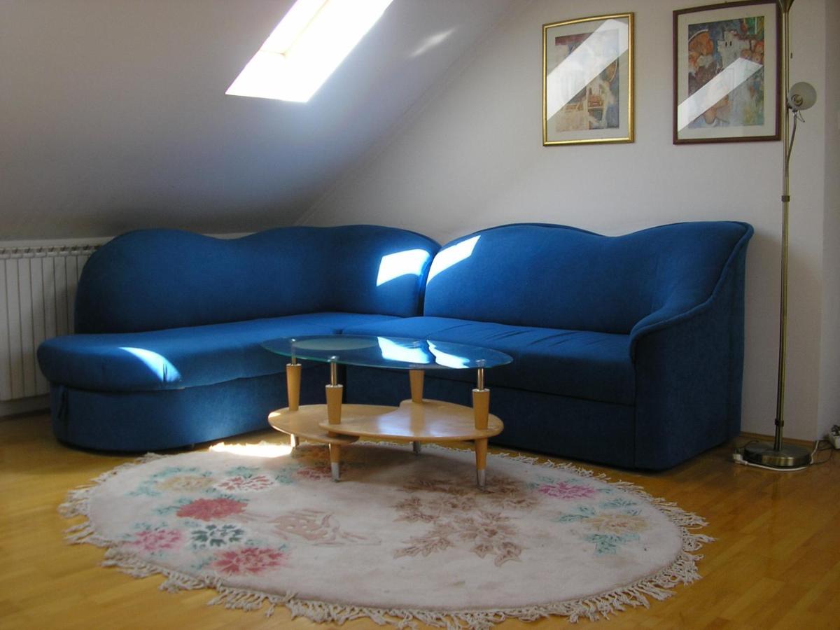 Suncano Potkrovje U Centru Apartment Skopje Ngoại thất bức ảnh