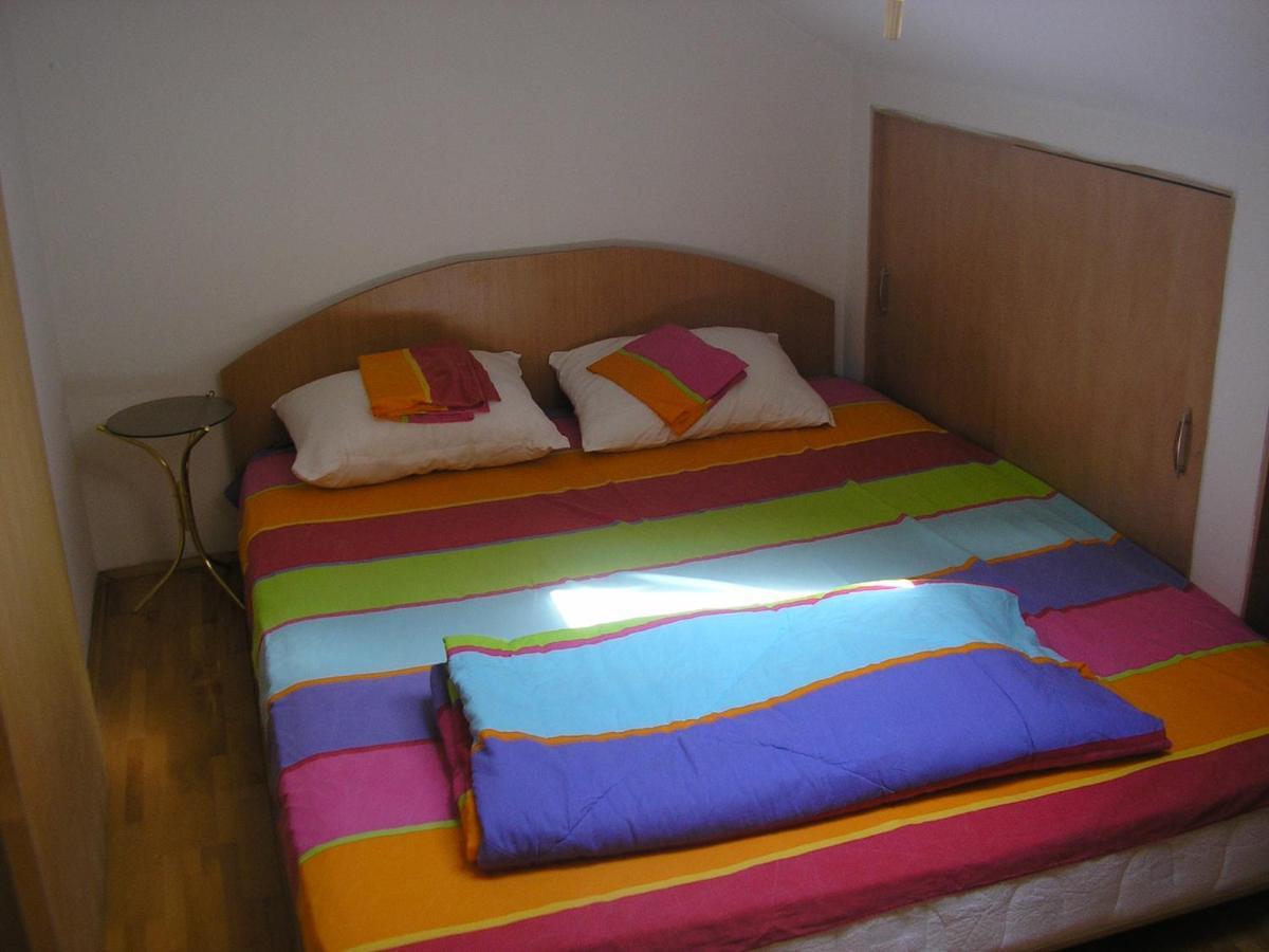 Suncano Potkrovje U Centru Apartment Skopje Ngoại thất bức ảnh
